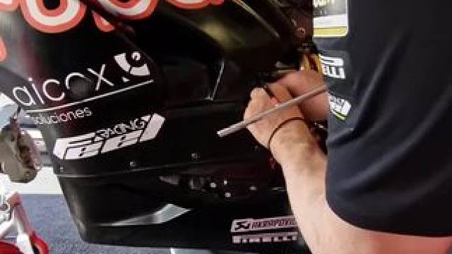 马力狗 专业团队现场维修！#机车 #摩托车 #专业动作请勿模仿 #机车养护