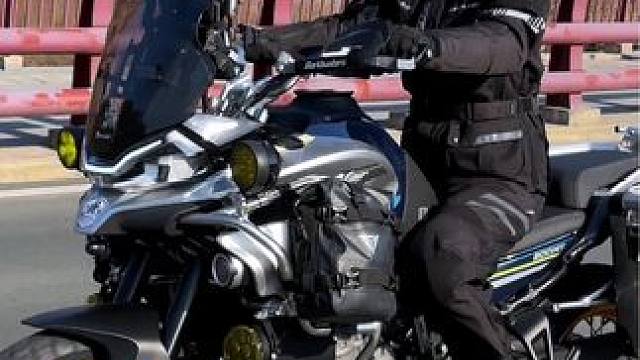 你们选择800MT和不选800MT的理由是？#800mt #机车改装 #richa鲁滨拉力服