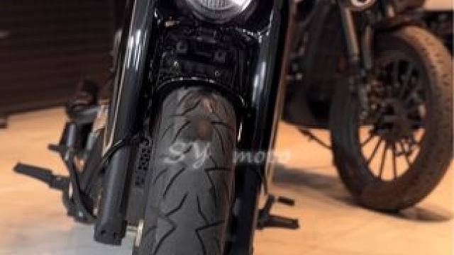 这只拿破仑需要怎么变身？
#摩托车 #机车 #机车摄影 #摩托车改装 #奔达拿破仑