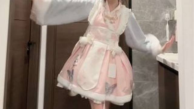 今天没拉腿#中华风lolita #甜妹 #新年lolita战袍