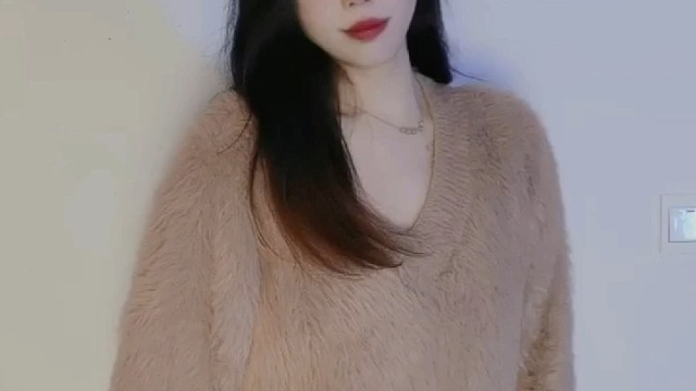 春节期间照常直播噢 海豹会在播播间里等你～