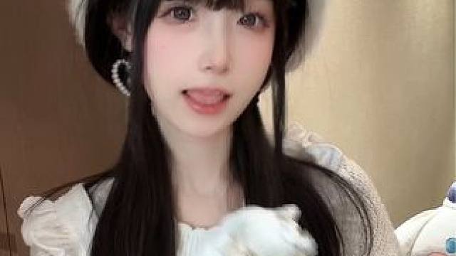 一个库存！
#浅跳一下 #甜妹 #今天长这样