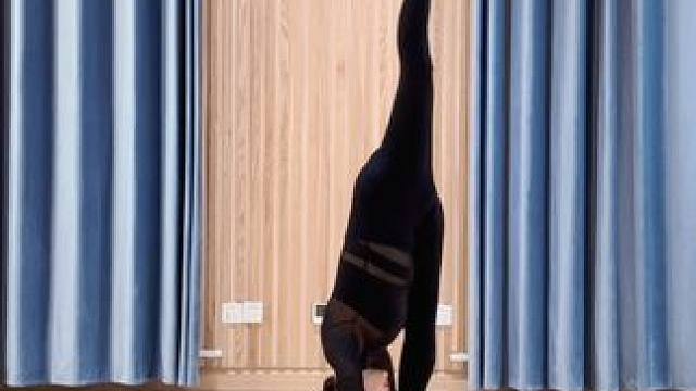 这样的瑜伽你想学吗？如果你也想学，新的一年我带姐妹们一起练#瑜伽 #瑜伽教学 #零基础学瑜伽