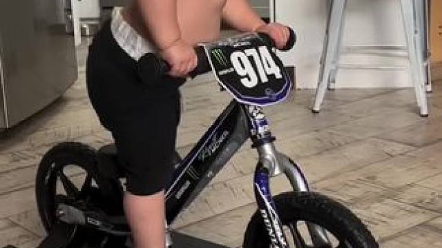 摩托佬带娃 #机车 #萌娃