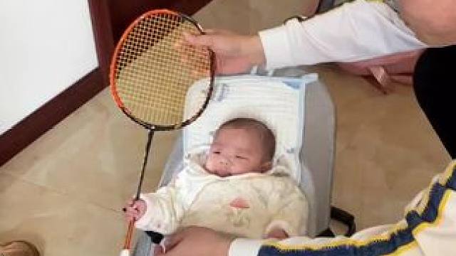 虎口对准的那一刻，似乎都明白了#人类幼崽 #童子功 #羽毛球 #运动小健将