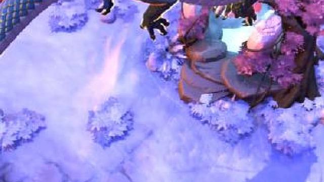 遗世龙皇作为金龙宝藏的珍稀物品，
只有龙年，也就是12年只来一次
而“龙小宝”信使，可以通过送珍藏给