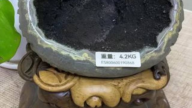 精品软糖钱袋子鉴赏
#天然水晶 #精品摆件 #不负美好万事捷龘 #启新龘年好运长安