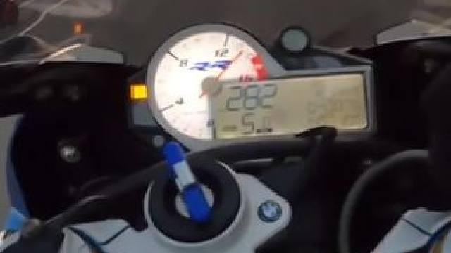 #摩托车领航计划 300加的车速居然看不到对方尾灯！#机车