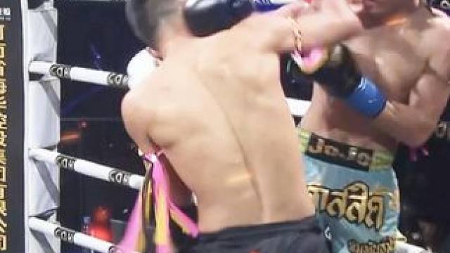 精彩对决，拳拳到肉！