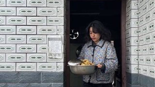 大年三十咯 
#这就是年味 #过年美食 #家的味道 #回村的生活 #用一张图证明你回老家了