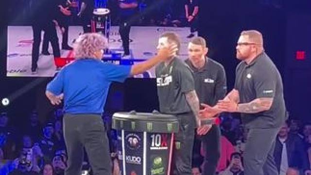 这运动你敢来挑战吗#耳光大赛 #ufc