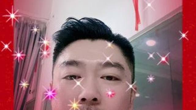 初一给大家拜年啦，祝大家顺风顺水顺财神！龙年整点龙酒#鳄珍鳄鱼酒#辞旧迎新龙年大吉