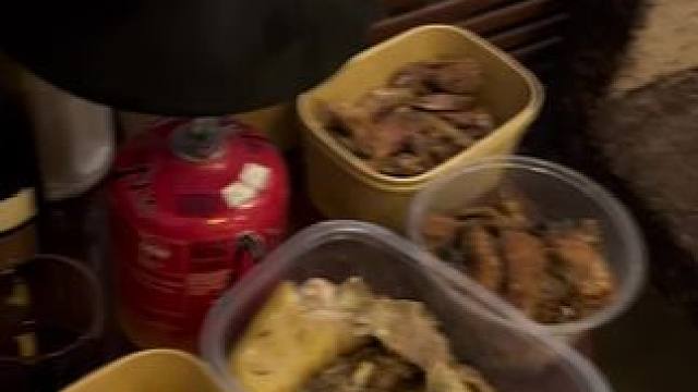 三人行的 太白⛰️年夜饭，吃好喝好明日进山⛰️！