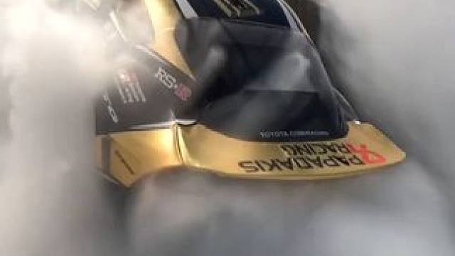 飘移赛场上有了穿越机，留下了更多精彩的瞬间！#飘移 #赛车 #穿越机 #精彩片段分享