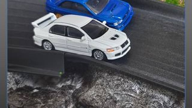 欢迎广大车友参赛 下一个藤原拓海就是你#玩具车比赛 #汽车模型 #微型景观