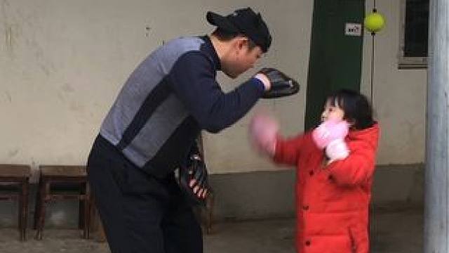 #爸爸带娃 #亲子时光 
#每天坚持一点点 #龙年大吉 
#言传身教