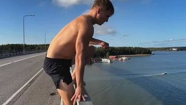 人生本应自由，乘兴而来，尽兴而归！#跳水 #悬崖跳水 #极限运动