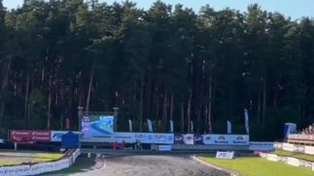 说实话，这个赛道我玩模拟器都没有跑完整过#飘移 #赛车 #内燃机的魅力 #专业车手 #专业场地请勿模