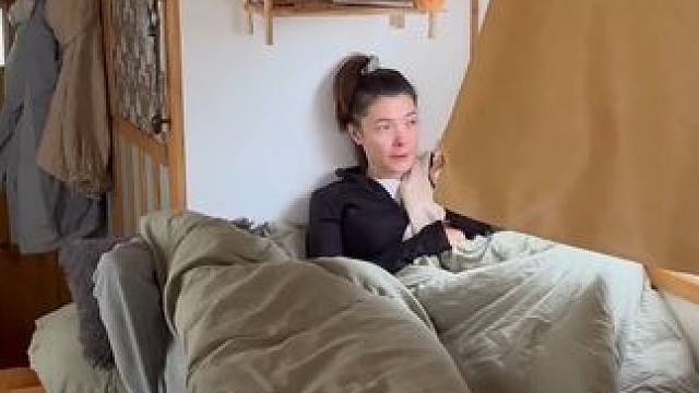 这才是土豪夫妻，靠着辆超级旅行房车，走到哪里都在享受奢华人生 #房车旅行生活