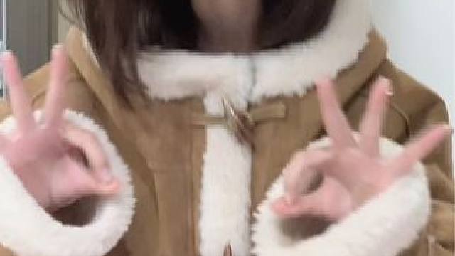 偷个懒嗷嗷๑•́₃ •̀๑#甜甜的手势舞 #甜妹 #新年甜妹看我的