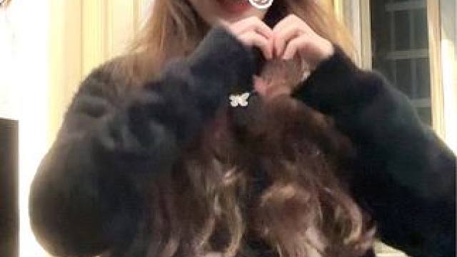 这个帽子好特别呀#甜妹 #aespa #karina