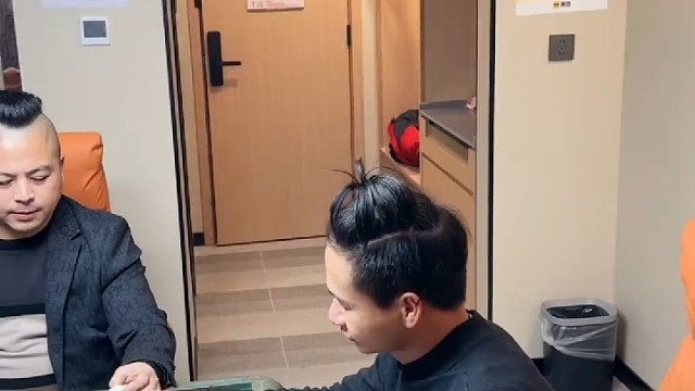 都被吓懵了哈哈