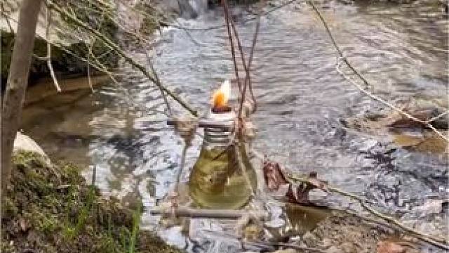 户外制作小油灯#露营报告 #野营 #户外 #露营技巧报告