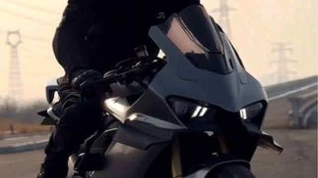 “悲喜都自渡你才是自己的救赎”  
#机车 #凯越450rr #带着影石骑摩托