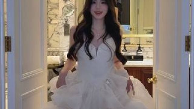 为我吹干头发的你#氛围感 #温柔风 #白月光