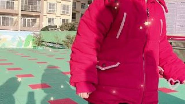 #钵钵鸡 宝贝跳的钵钵鸡，钵钵鸡，一元一串的钵钵鸡#宝贝真棒