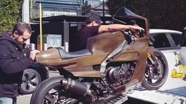 用ampliTex复古材料打造的超轻量化xsr900 #复古机车 #xsr900 #雅马哈 #机车改