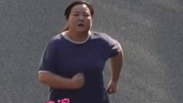 “香辣牛蛙、溜肥肠”能减脂就好了#贾玲 #娱乐评论大赏 #热辣滚烫