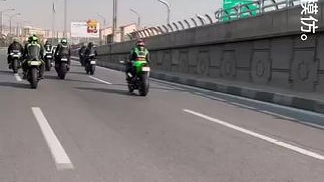 追尾，压弯，摔车，跑山。#机车压弯 #日常摔车 #终究是摩托车扛下了所有 #压弯