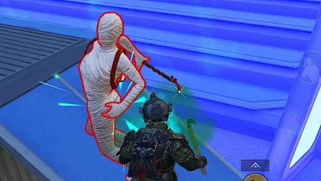 近战模式对决战神木乃伊，身法很摇摆！ #大吉大利和平年  #和平精英限时团竞