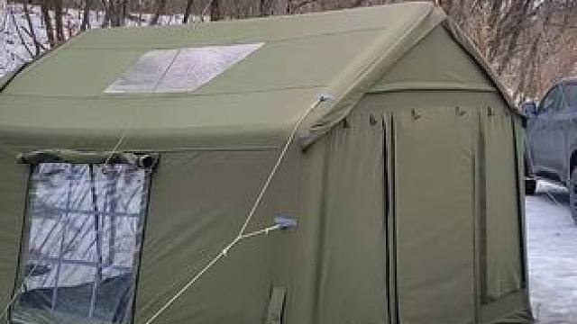 长期搭建还是充气帐篷靠谱呀 #雪中露营 #帐篷营业中 #远离城市的喧嚣 #罗迪的露营日记