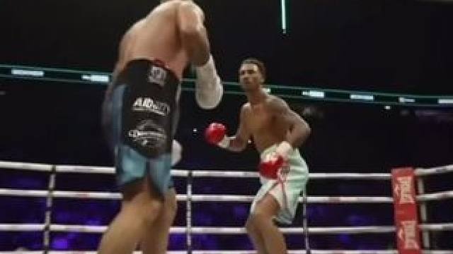 打不到，根本打不到#拳击#拳击躲闪 #拳击防守 #拳击艺术