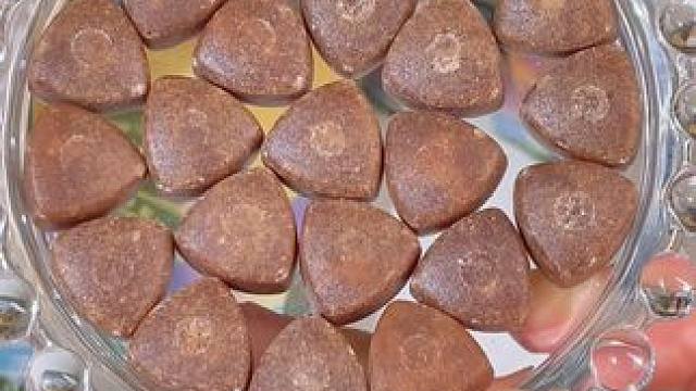 吃完说话也香香的茶叶含片，味道清新，香香甜甜，约会必备喔！#口气清新#茶口乐#清新口气#约会必备