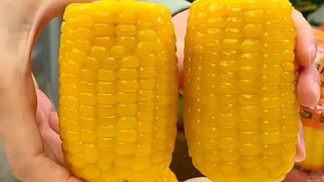 坚持年前早餐只吃玉米加鸡蛋，被我挖到了来自内蒙古的糯玉米段颗粒饱满一次一段刚刚好#大人小孩都爱吃 #