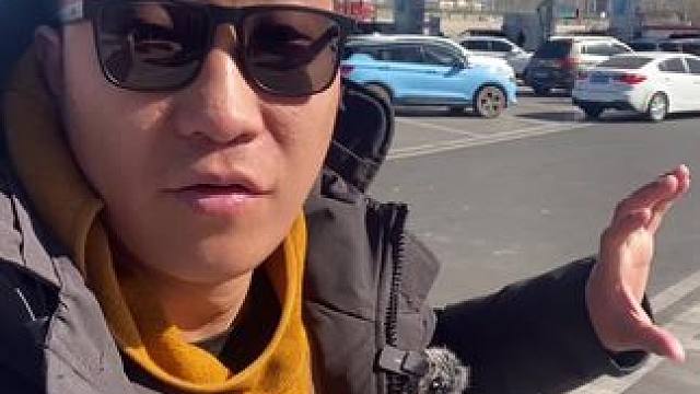 节假日高峰期，高速路加油排队怎么办？混动车优势一下就提现出来了#返程高峰 #高速公路 #自驾游