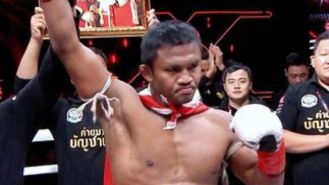 拳迷点播系列-纳亚奈施·艾曼vs播求·班柴明#昆仑决 #播求 #格斗 #经典回顾