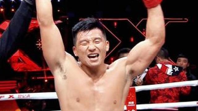 反击时刻，还是张立鹏技高一筹#昆仑决 #张立鹏 #技高一筹 #反杀时刻 #格斗