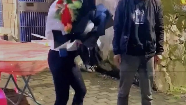 活了几十年，花都没有见过，你知足吧