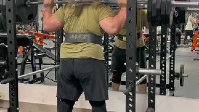 220公斤深蹲五次，两周长了20公斤深蹲力量，马戈戈增力计划课程，带你提升三大项力量#健身 #力量举