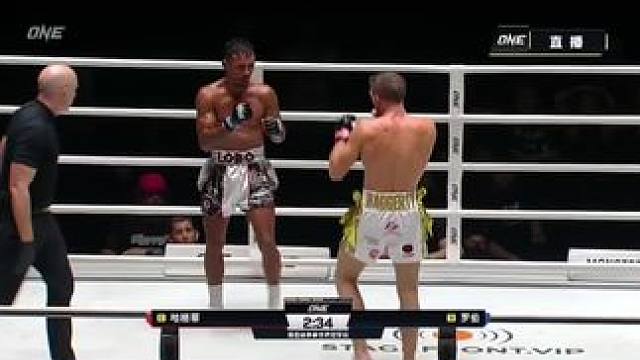 #one冠军赛 #泰拳 #哈格蒂 哈格蒂第三回合KO洛博，成功卫冕！