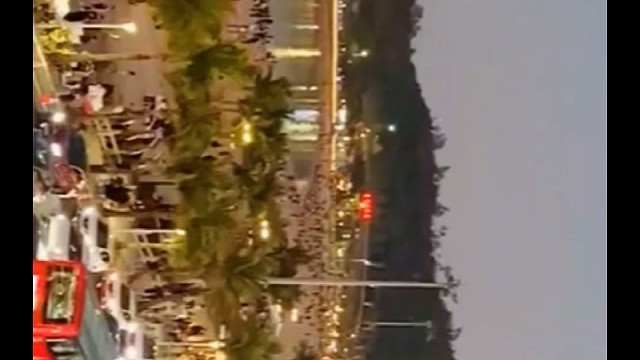 #和平精英玛莎拉蒂 21款吉博力2.0T，20年10月出厂，21年11月上牌，蓝红，贴黑膜！