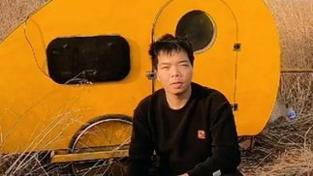 网爆太可怕了，过年买只鸡来吃居然也被咒骂，难道你们不吃肉吗？ #床车生活 #穷游东北 #荒野露营 #