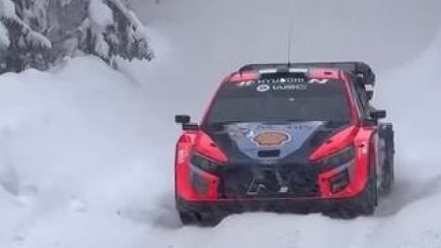 2024WRC瑞典站，雪地等赛车的乐趣，拉皮来啦！#wrc拉力赛 汽车热雪赛场 #飞驰人生2 