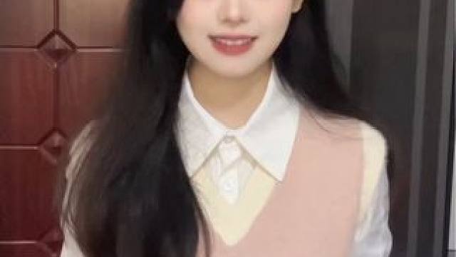 懒人日记:算了，懒得写(˵¯͒〰¯͒˵)#新年甜妹看我的 #甜甜的手势舞