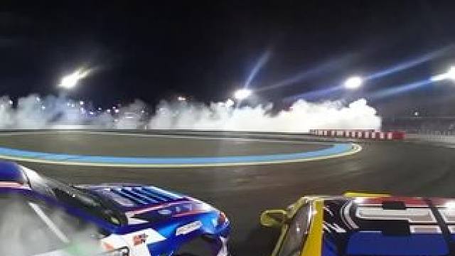 夜场的飘移比赛确实有不一样的感觉！#飘移 #赛车 #专业车手 #专业场地请勿模仿