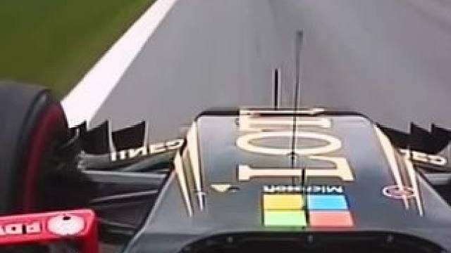 谁不想在上课路上来场精彩的超越呢#f1 #赛车 #红牛环赛道 #马尔多纳多 #维斯塔潘